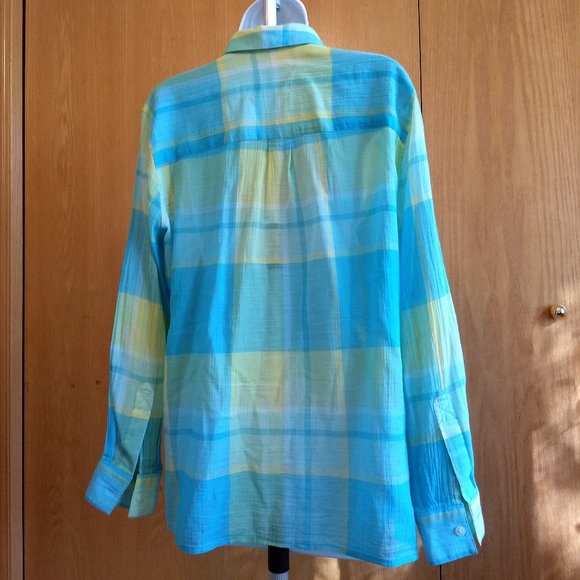 Liz Claiborne Lizsport  Blouse. - Picture 2 of 3